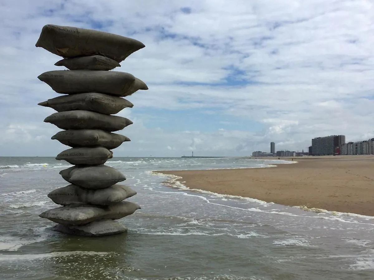 Prachtige Studio In Oostende Met Verwarmd Zwembad Belgium