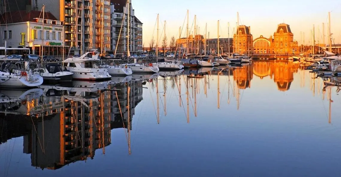 Prachtige Studio In Oostende Met Verwarmd Zwembad
