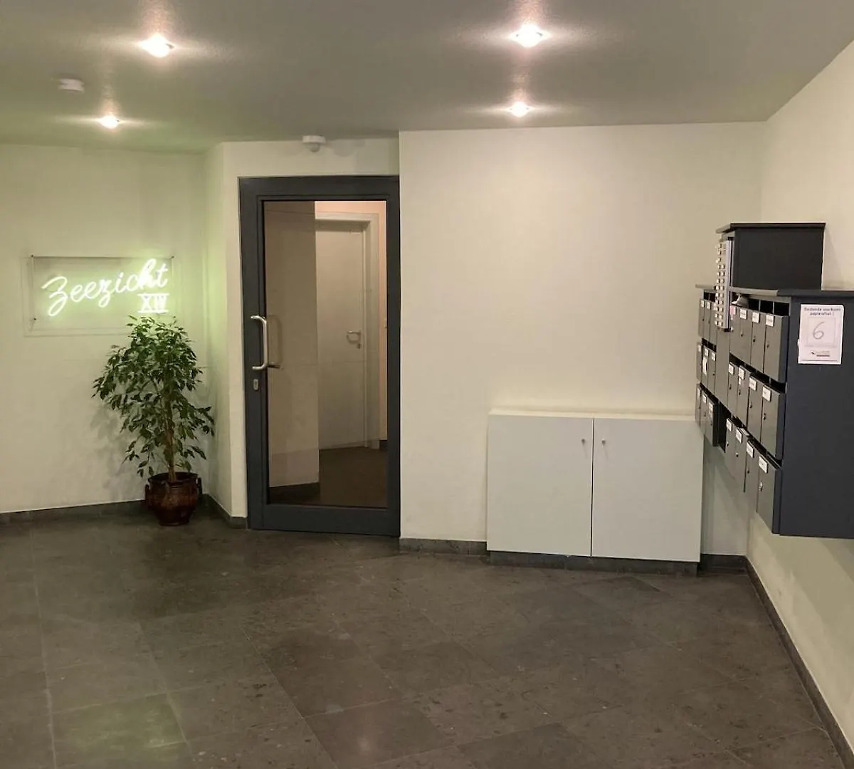Prachtige Studio In Oostende Met Verwarmd Zwembad